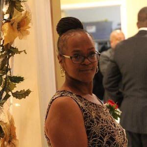 Meet your Posher, Tia